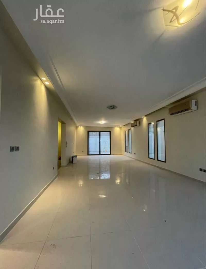 فيلا 6 غرف في الامواج 4