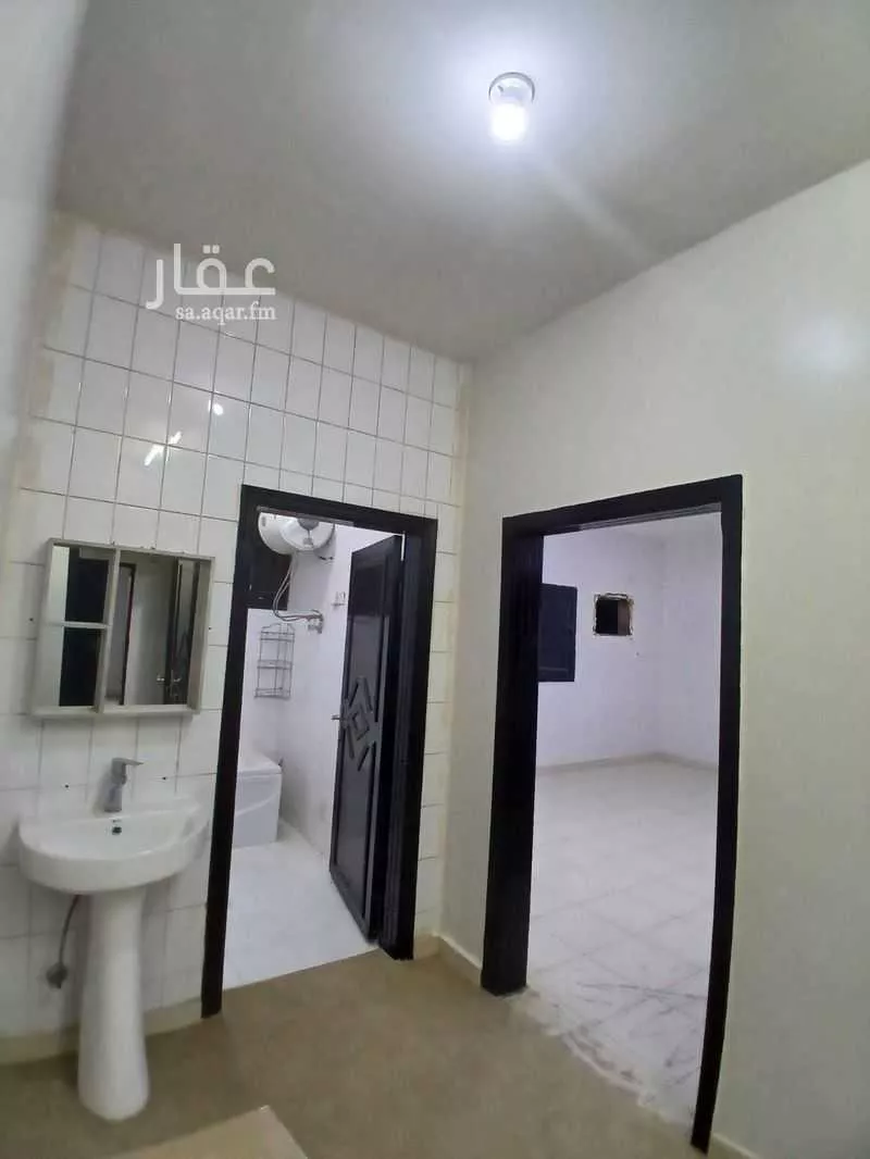 3 bedroom apartment in King Faisal, Riyadh 7