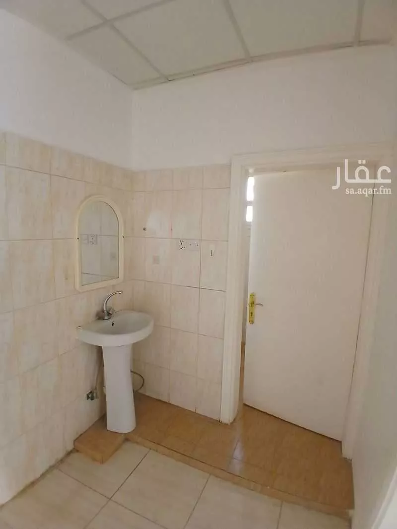 2 bedroom apartment in King Faisal 5