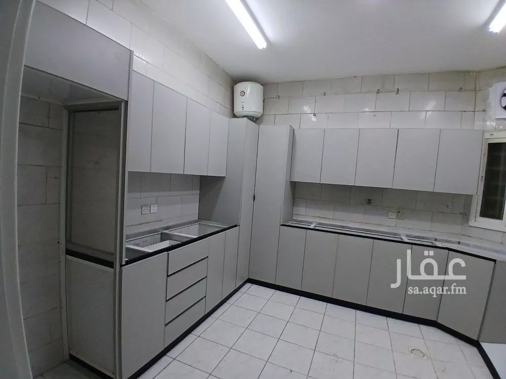 شقة 3 غرف في النهضة 4