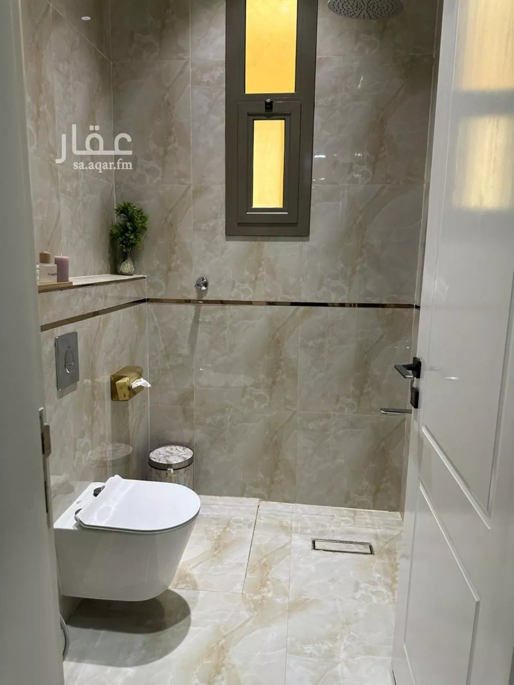 فيلا 6 غرف في الملك فيصل 3