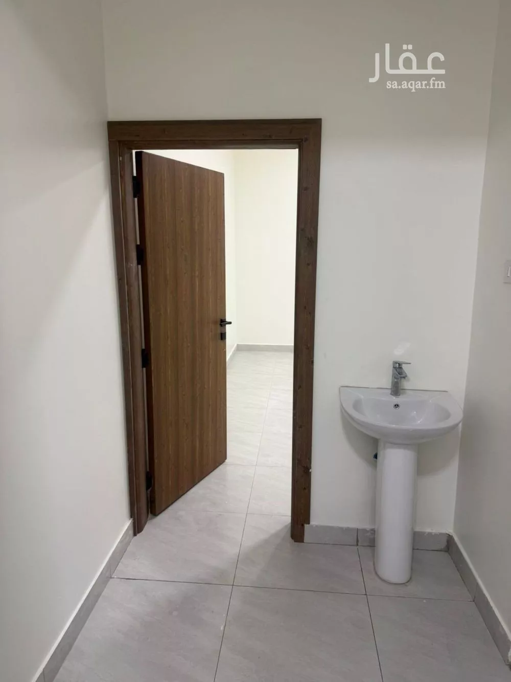 570 sqm building in Al Khaleej 5