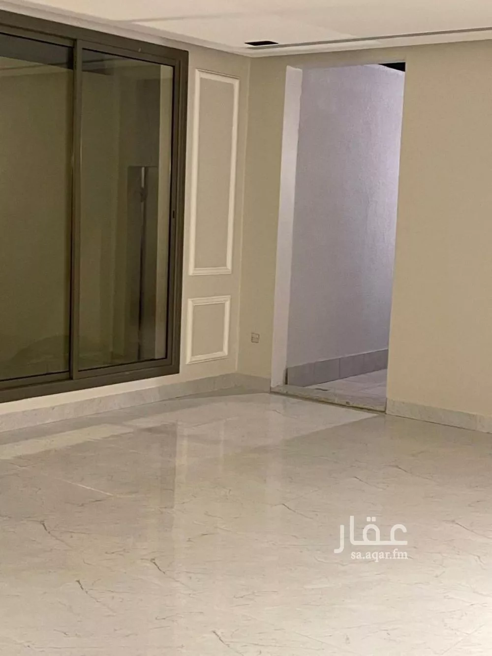 فيلا 5 غرف في العارض 4