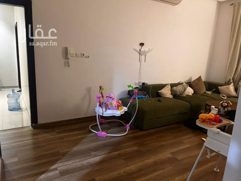3 bedroom apartment in Al Yasmin 4
