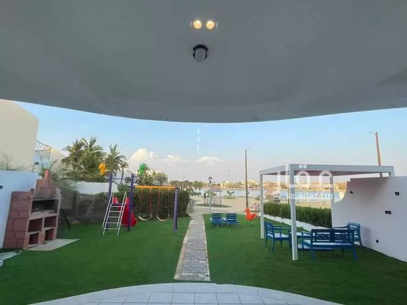 6 bedroom villa in Az Zomorod 1