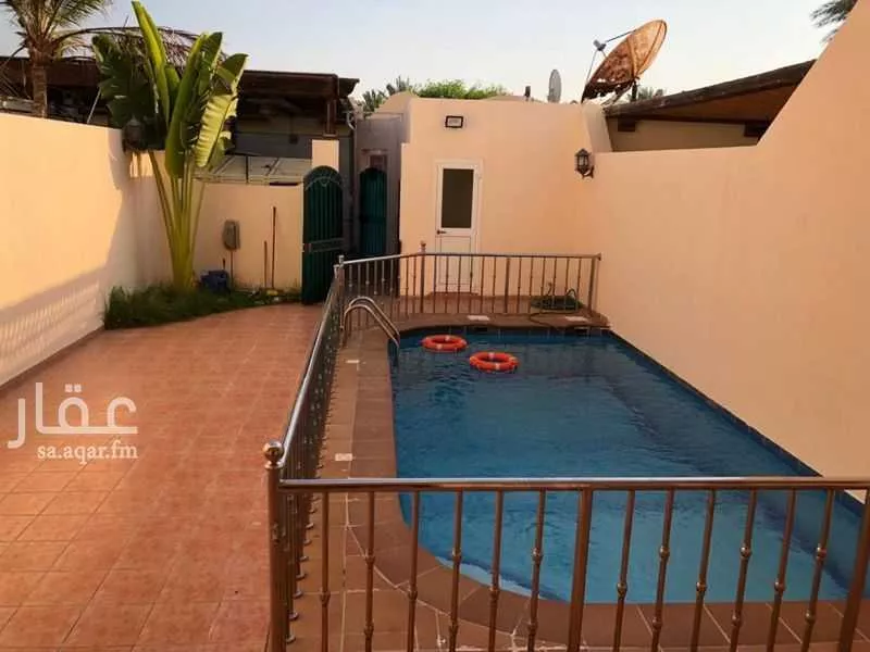 فيلا 6 غرف في الزمرد 2