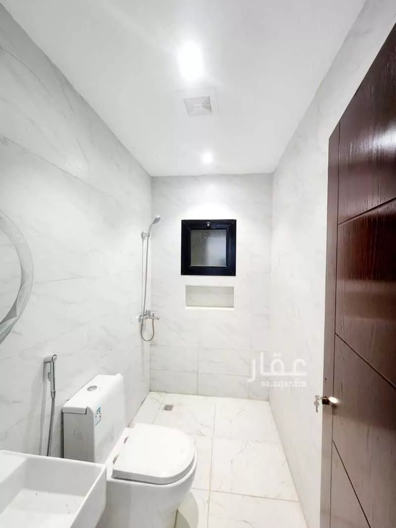 2 bedroom apartment in Az Zomorod, Jeddah 4