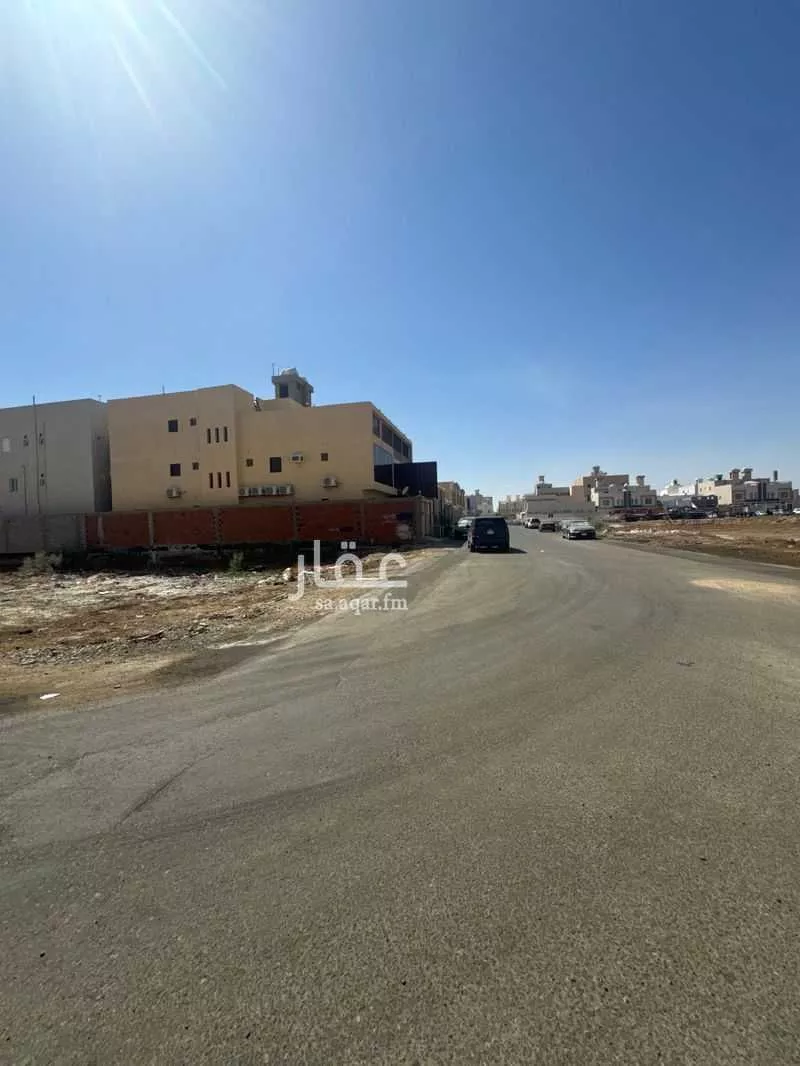 أرض 707 م² في الرحمانية 4