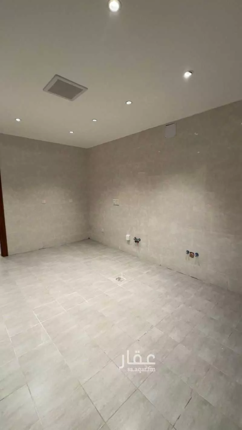 7 bedroom villa in Al Janadriyah 3