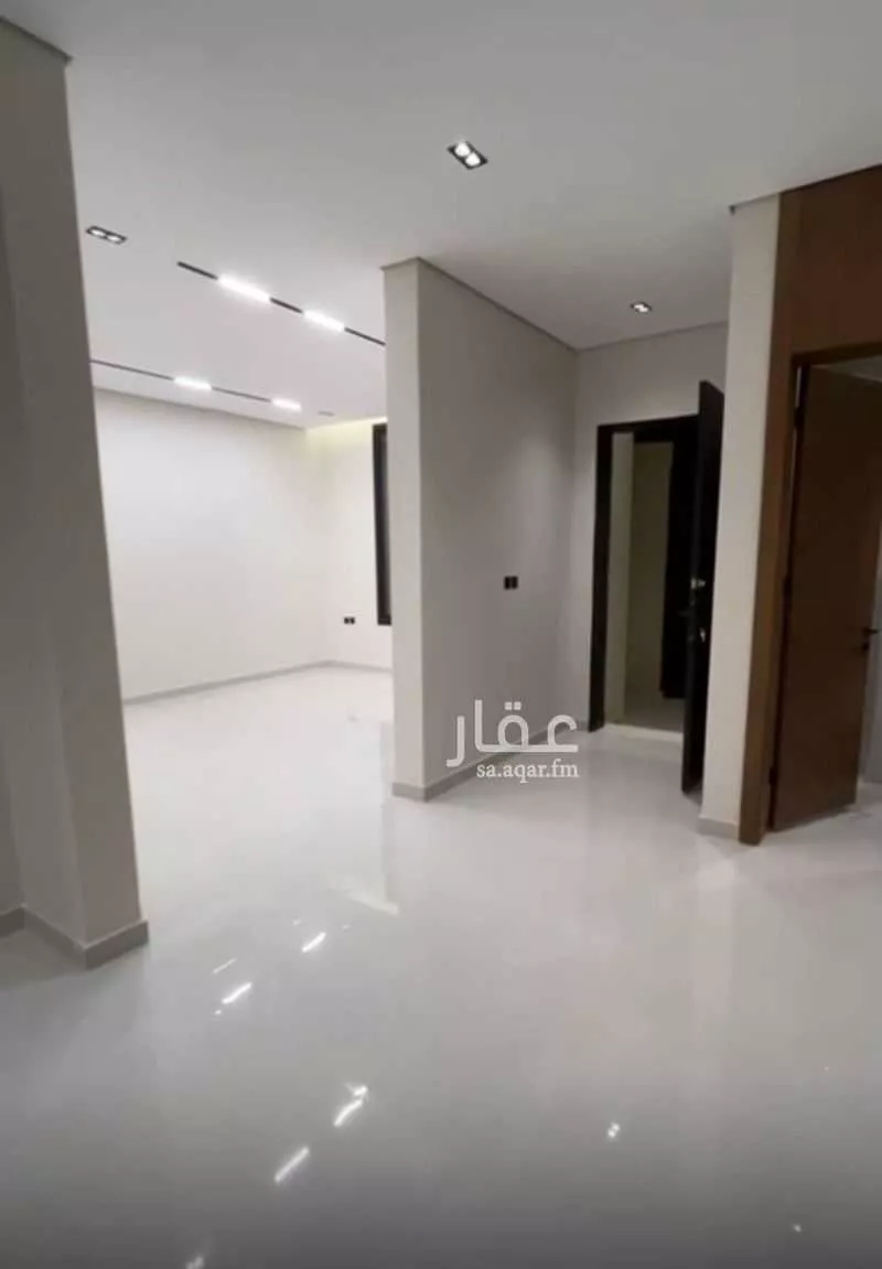 7 bedroom villa in Al Qairawan, Riyadh 26