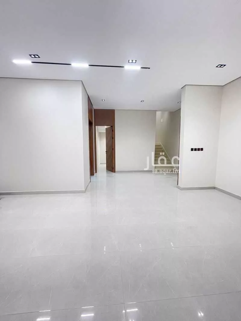 7 bedroom villa in Al Qairawan, Riyadh 9