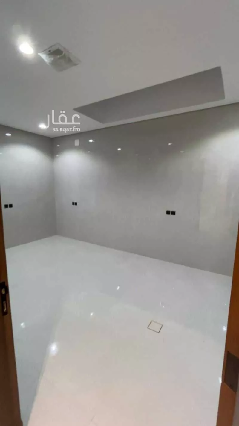 7 bedroom villa in Al Qairawan, Riyadh 20