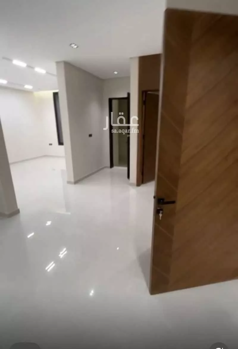 7 bedroom villa in Al Qairawan, Riyadh 25