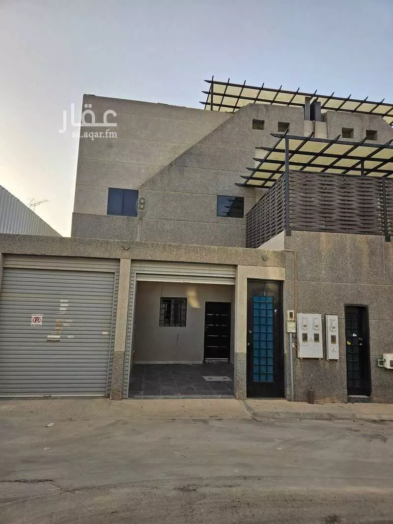 4 bedroom floor in Al Rawdah 1