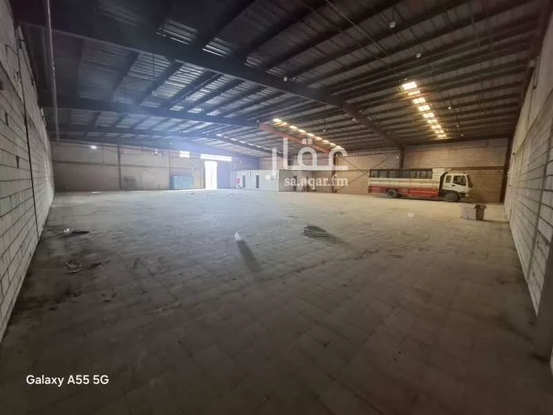 warehouse in Al Farouq, Riyadh 6