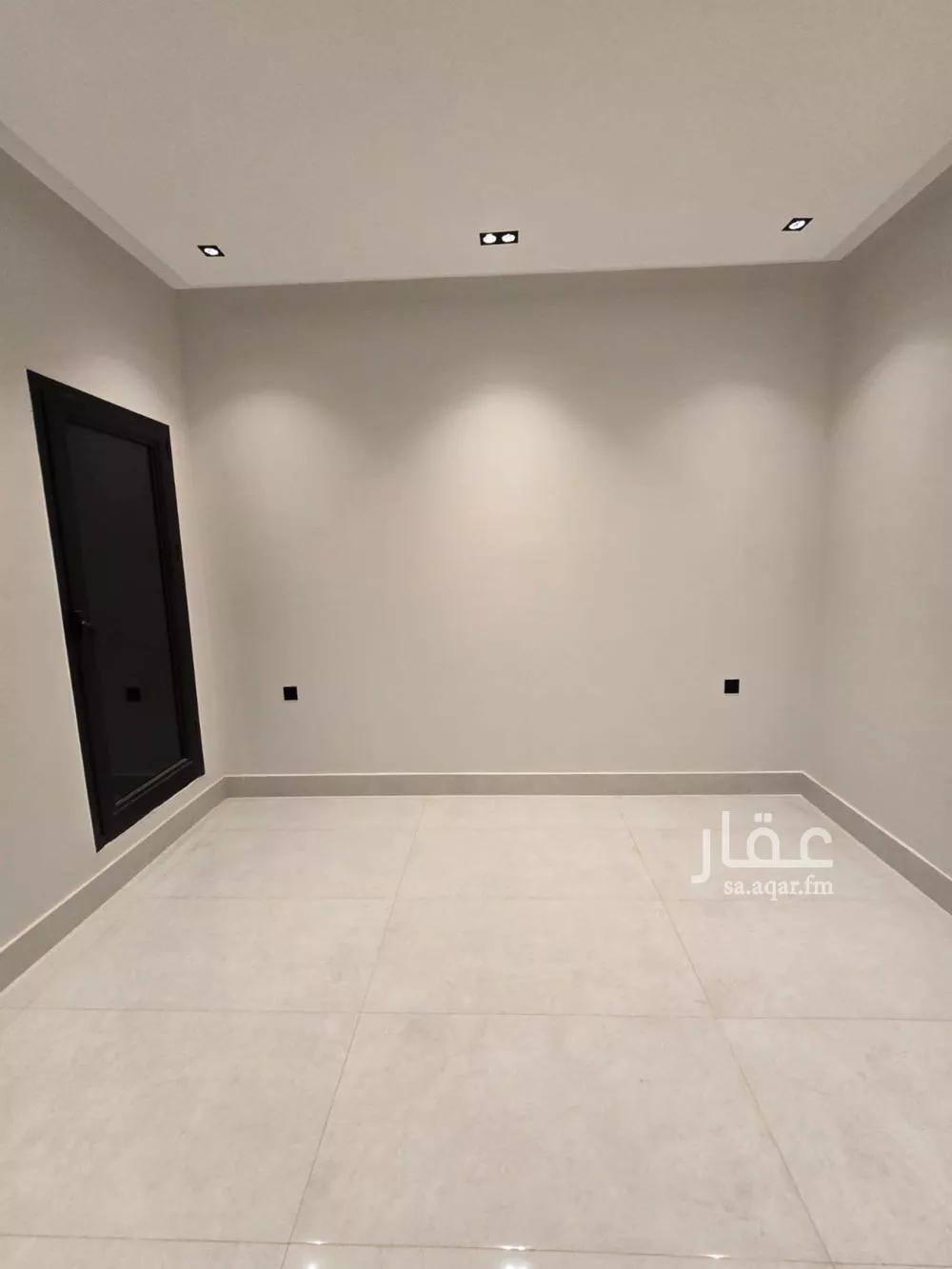 فيلا 8 غرف في الشرق 5