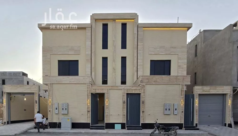 5 bedroom floor in Ash Sharq 1