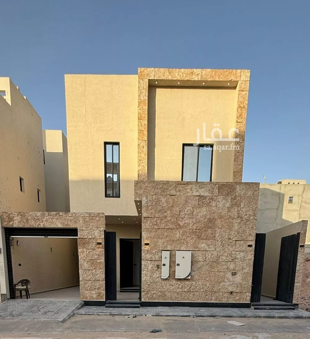 فيلا 12 غرف في الجنادرية 1