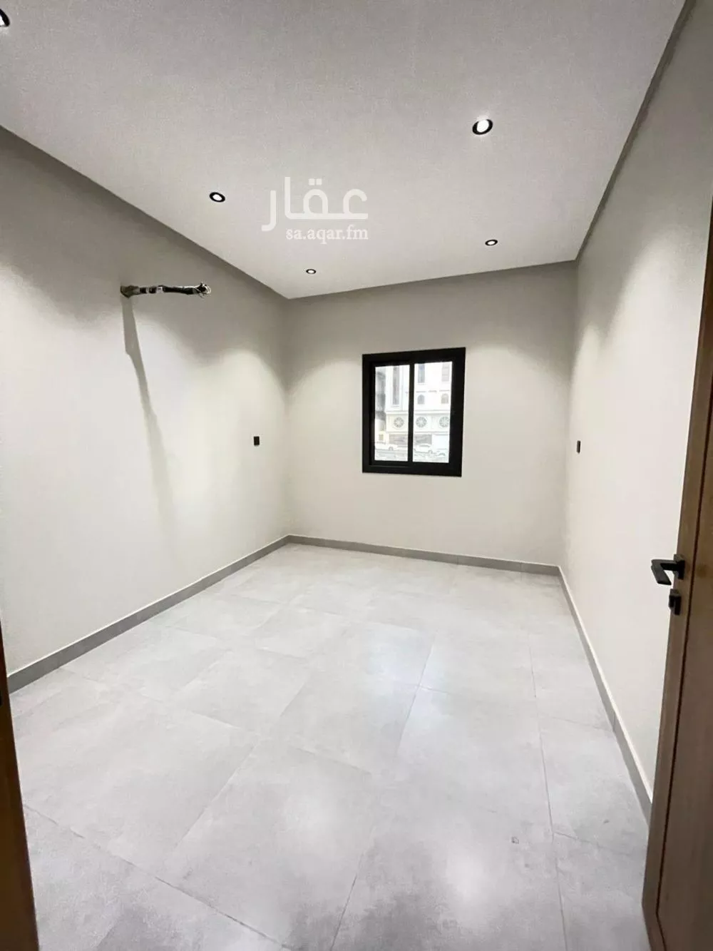 شقة 4 غرف في بطحاء قريش 2