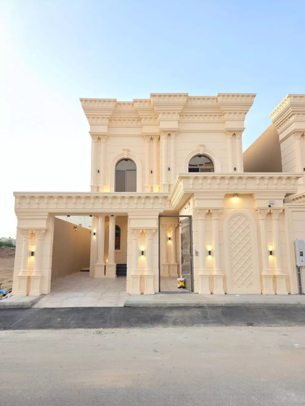 فيلا 9 غرف في الملك فهد 2