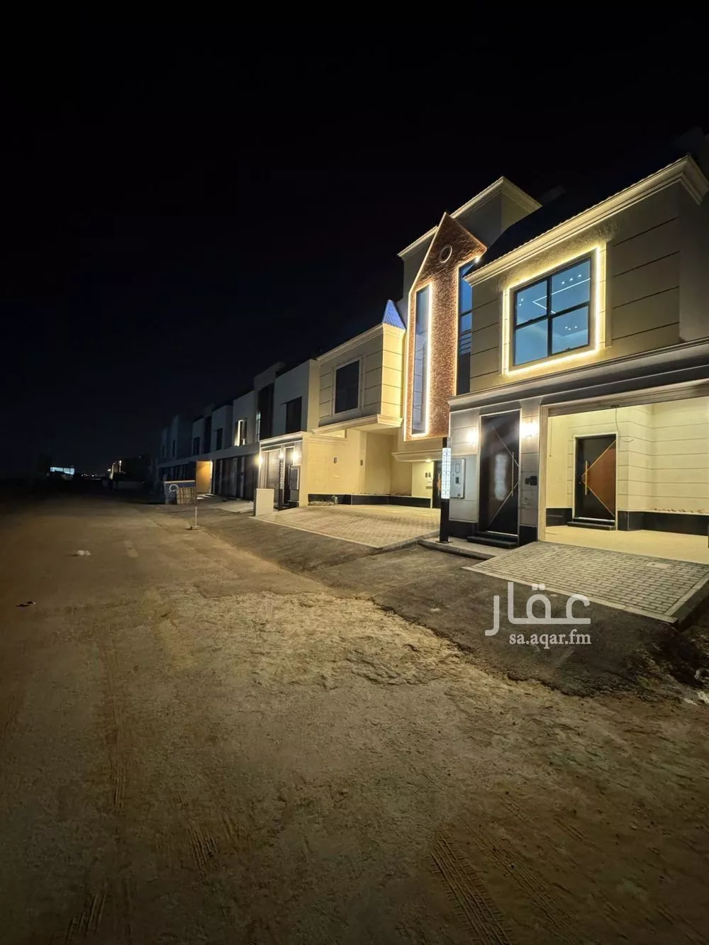 شقة 5 غرف في الرمال 2