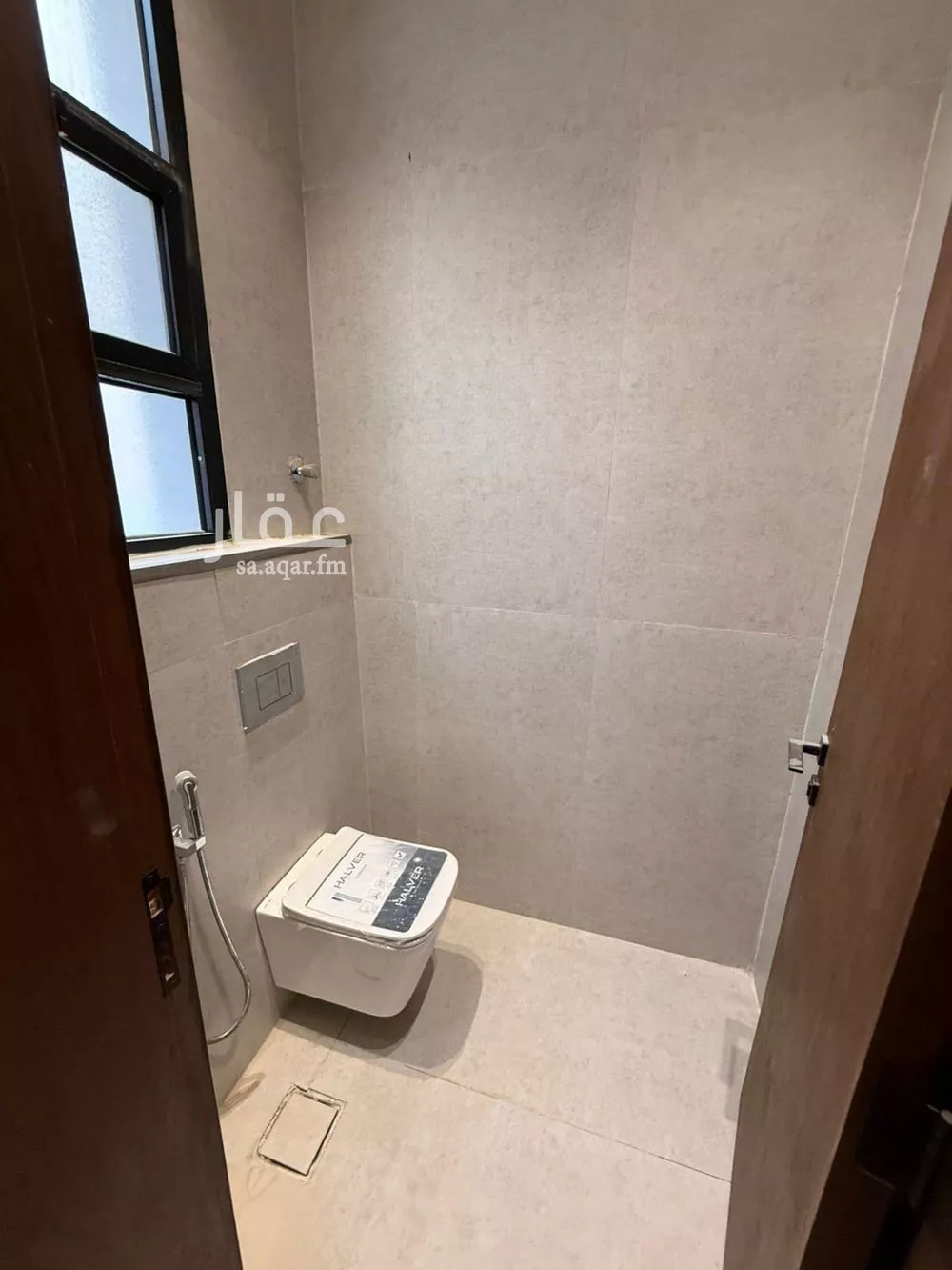 شقة 7 غرف في الجنادرية 5