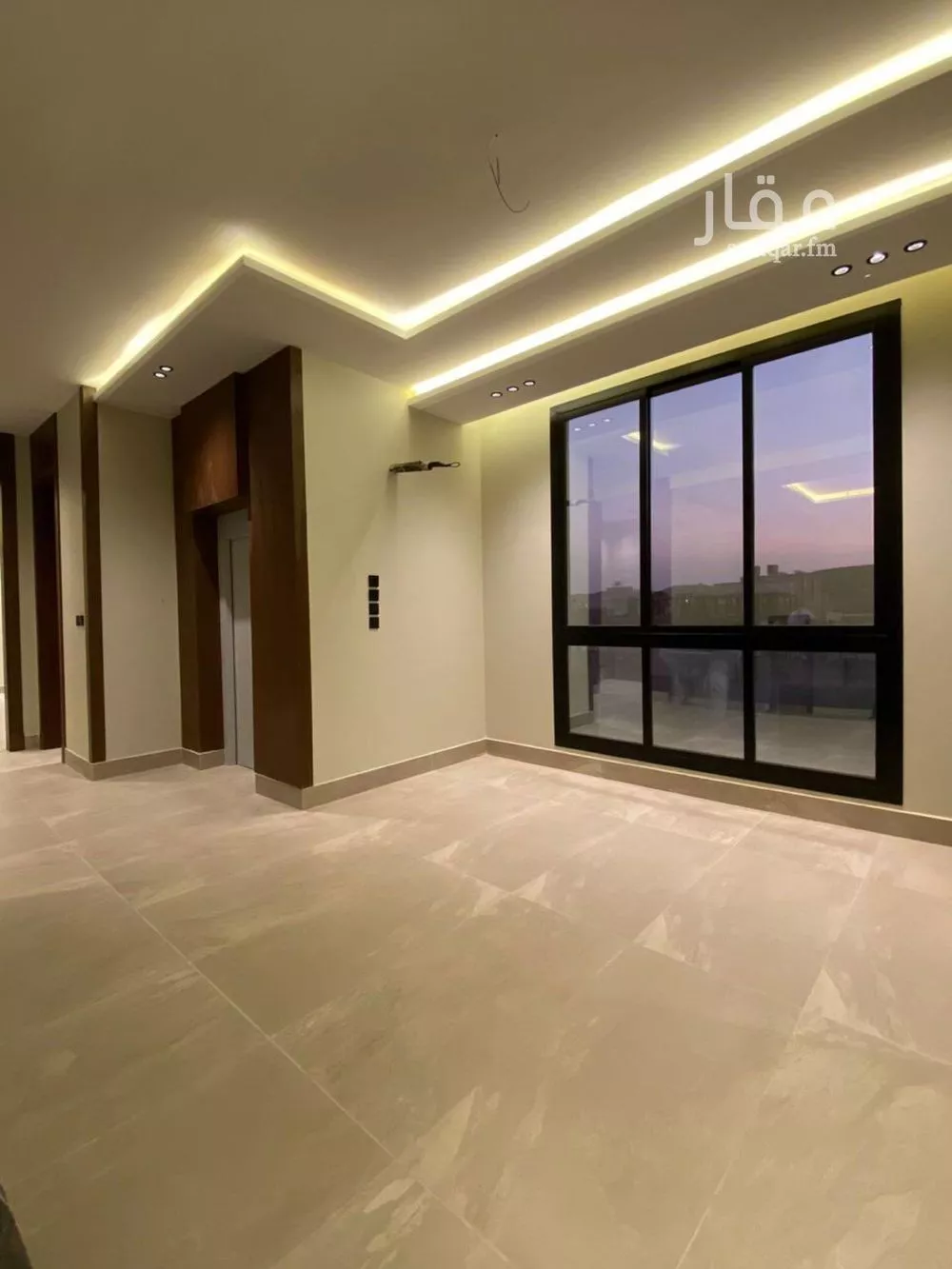 فيلا 9 غرف في الملك فهد 4