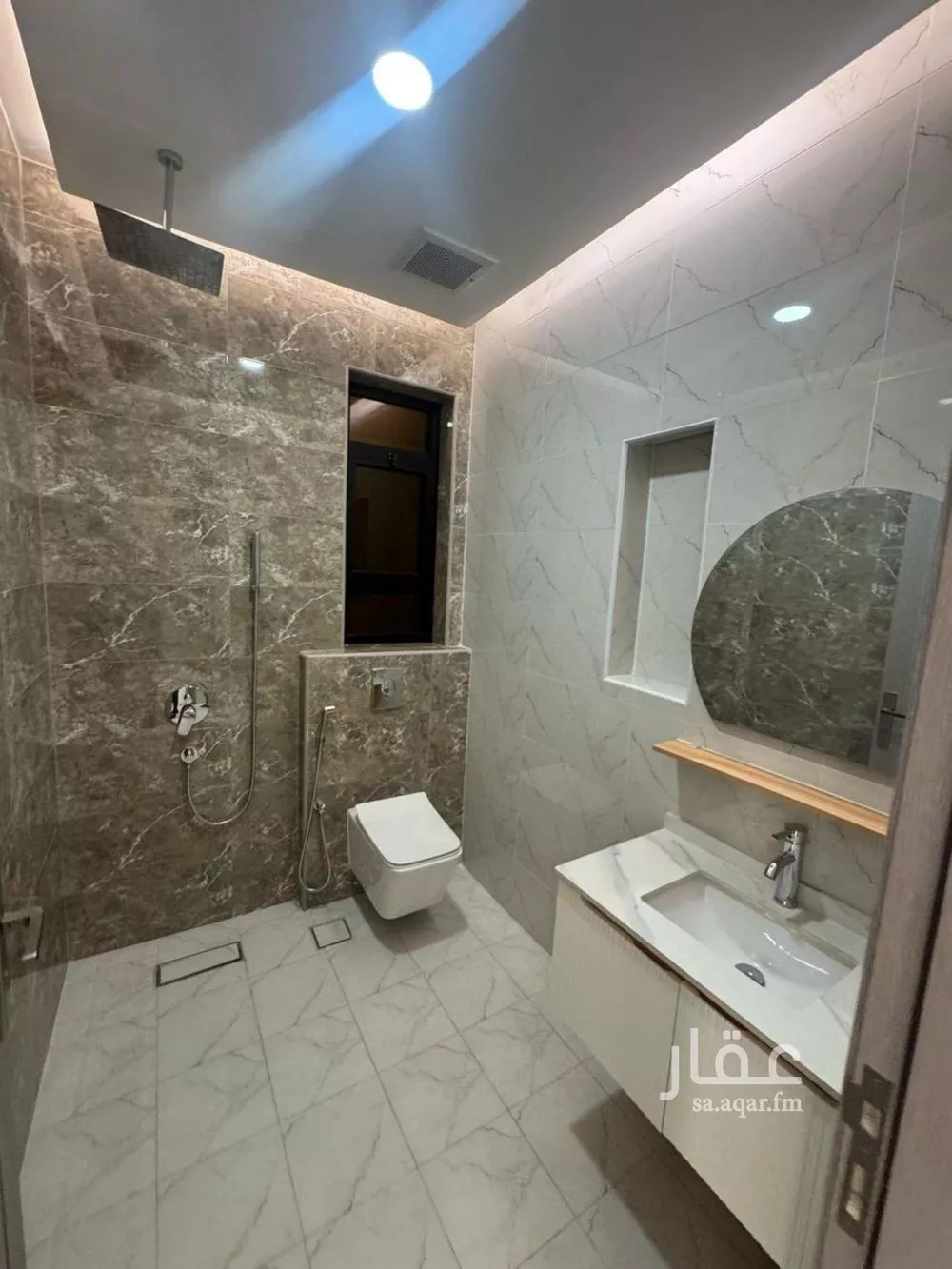 شقة 5 غرف في العكيشية 3