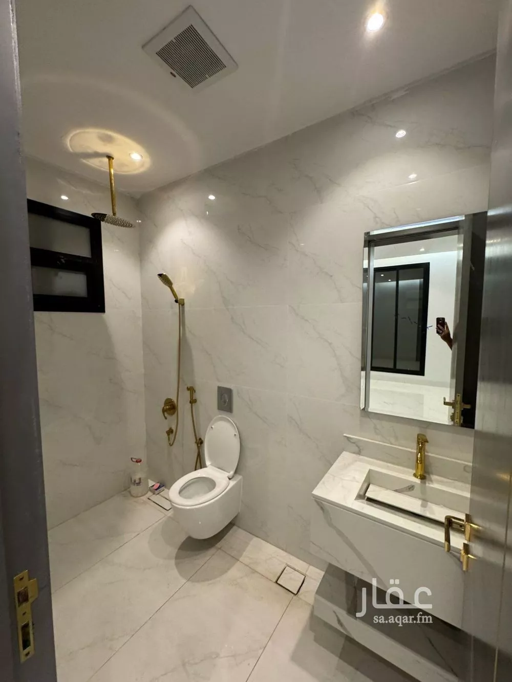 شقة 5 غرف في الرمال 5