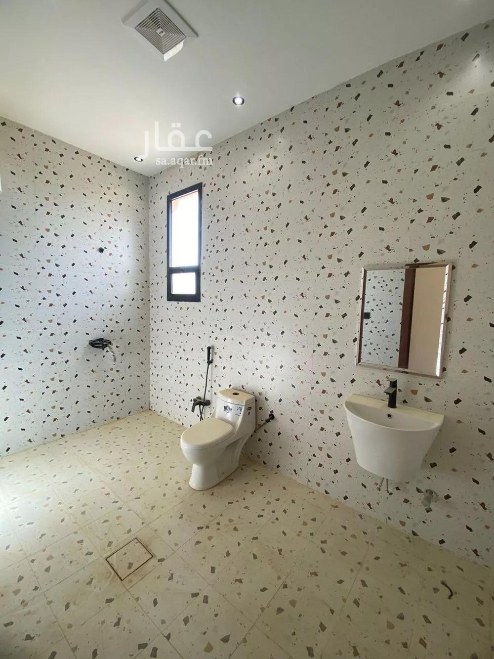 8 bedroom villa in Tuwaiq, Riyadh 13