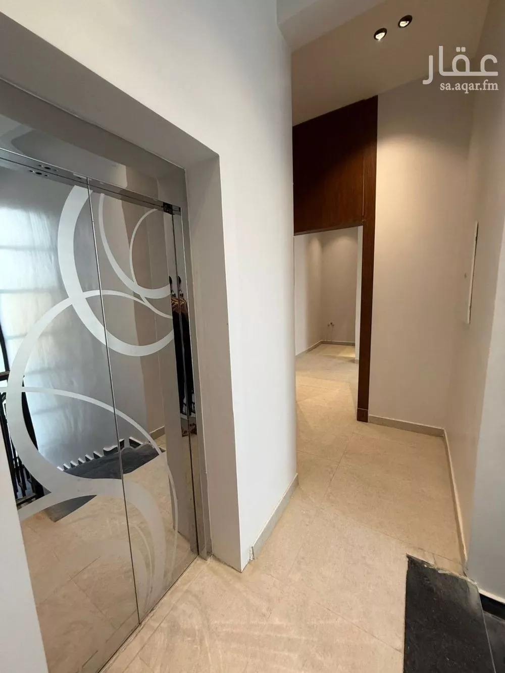 شقة 7 غرف في الجنادرية 3