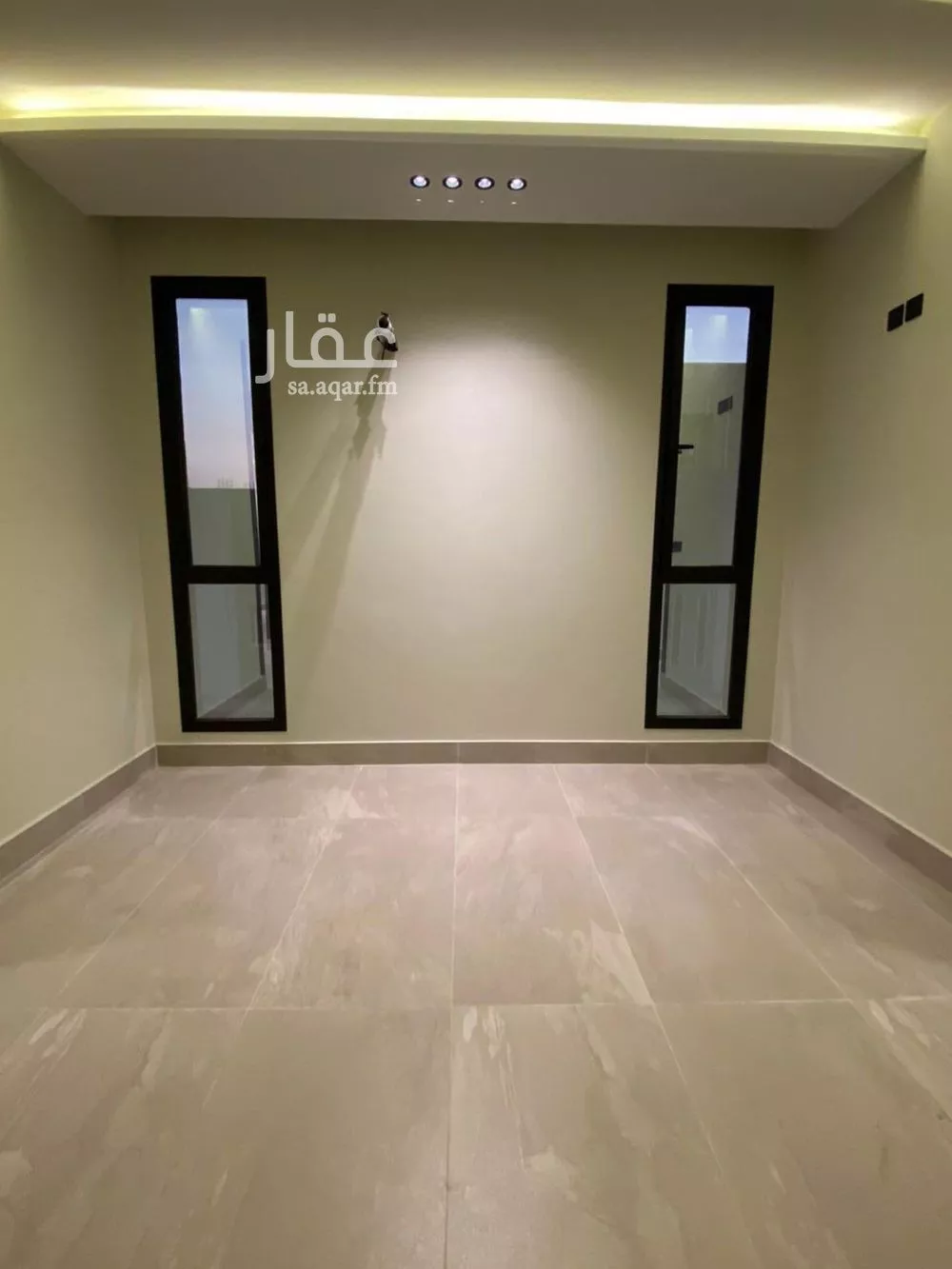 فيلا 9 غرف في الملك فهد 3