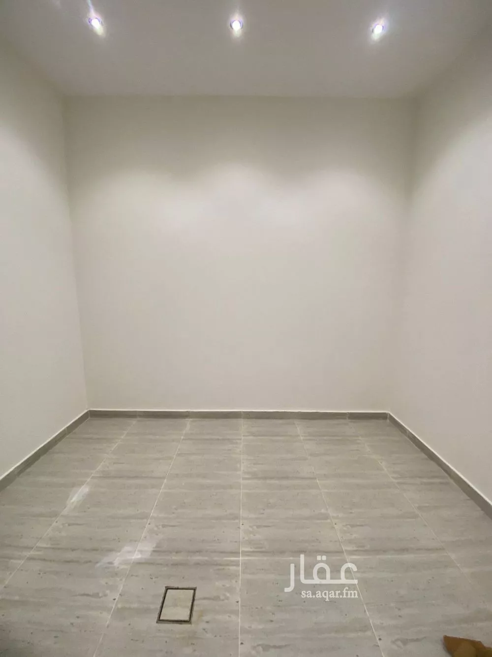 5 bedroom villa in Okaz, Riyadh 11