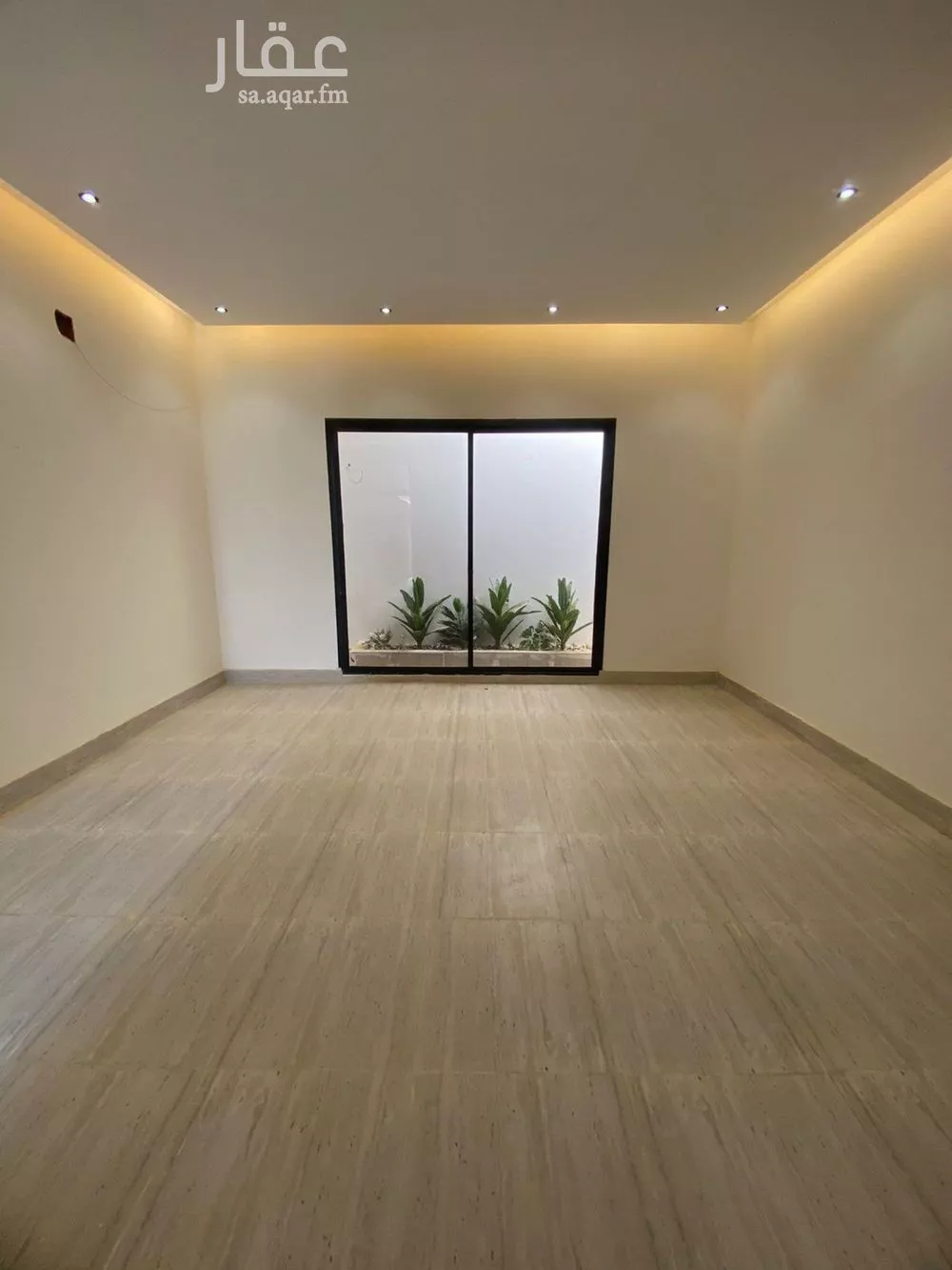 8 bedroom villa in Tuwaiq, Riyadh 11