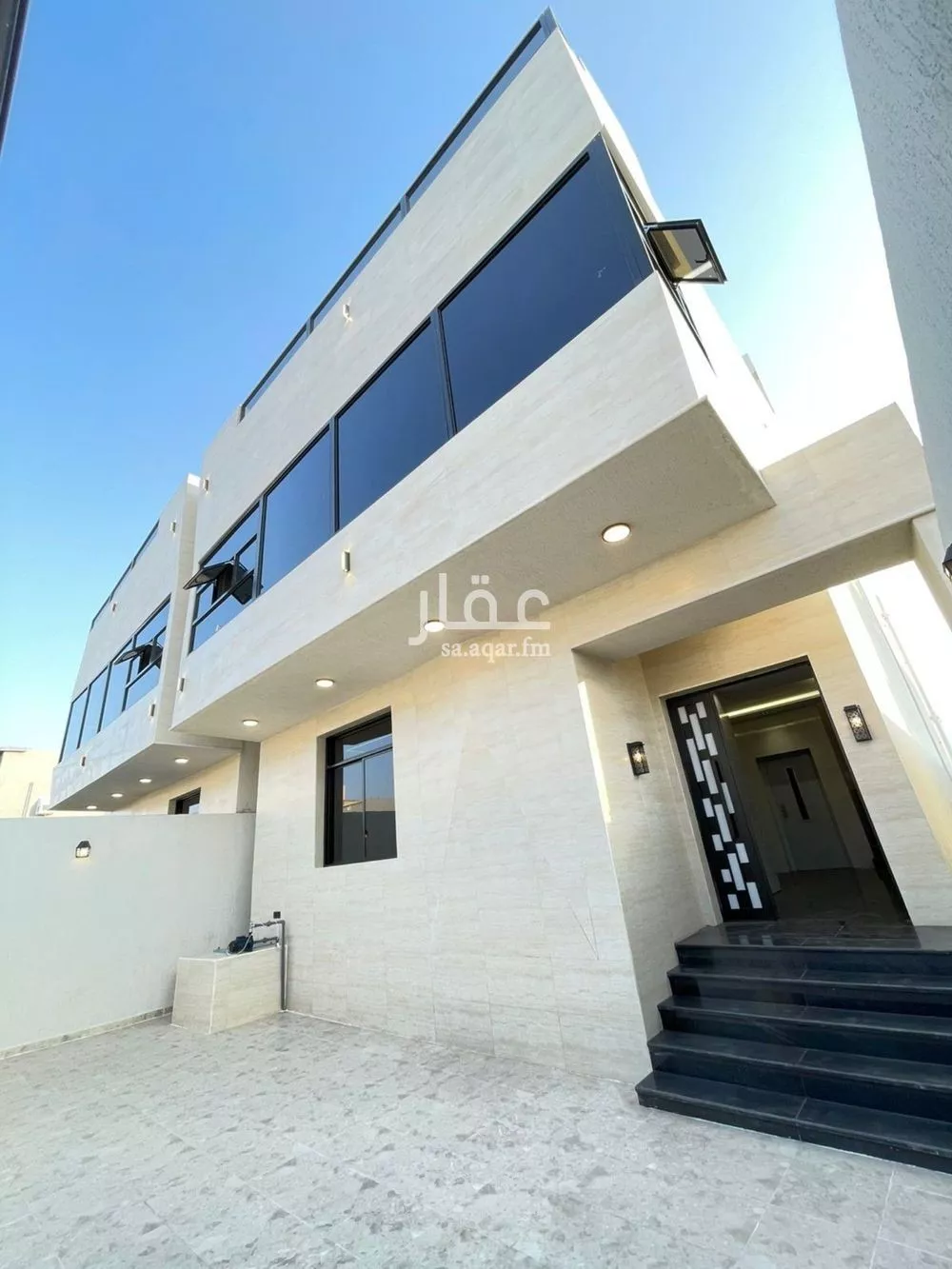 فيلا 9 غرف في العكيشية 1