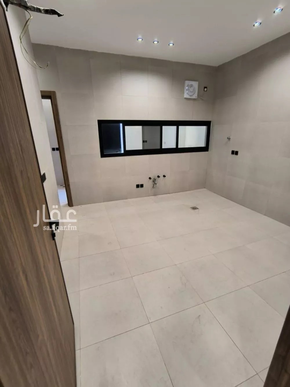 فيلا 6 غرف في العكيشية 4