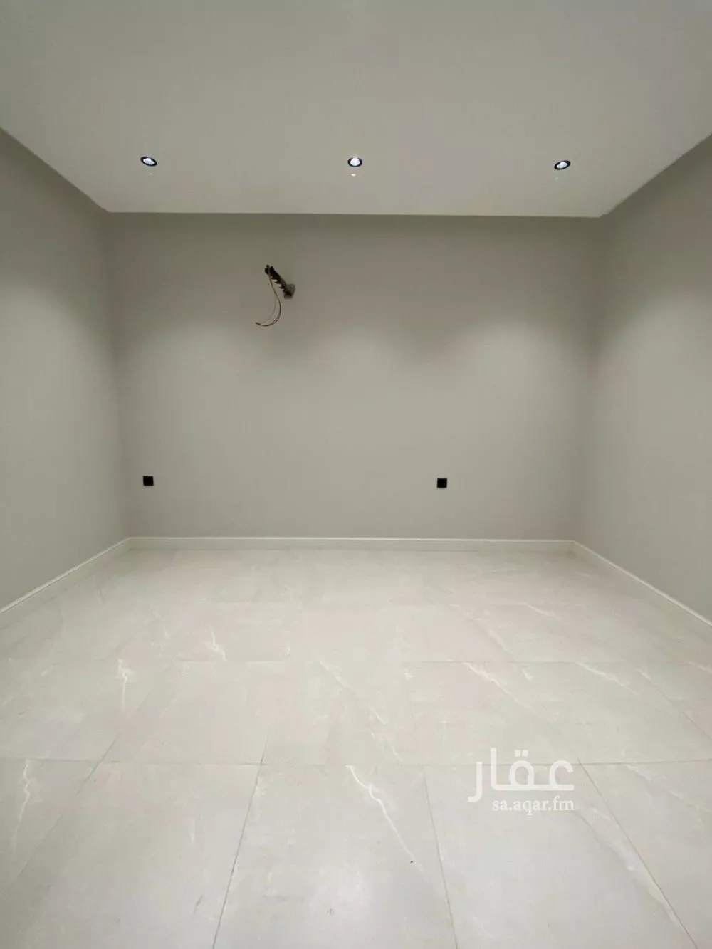 شقة 5 غرف في بطحاء قريش 5