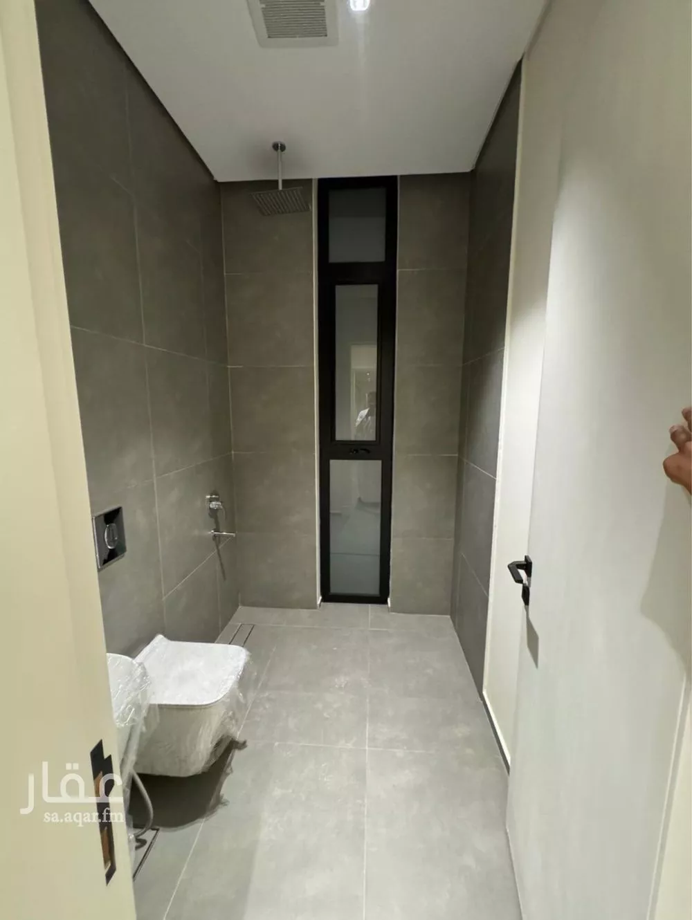 شقة 3 غرف في الملقا 5