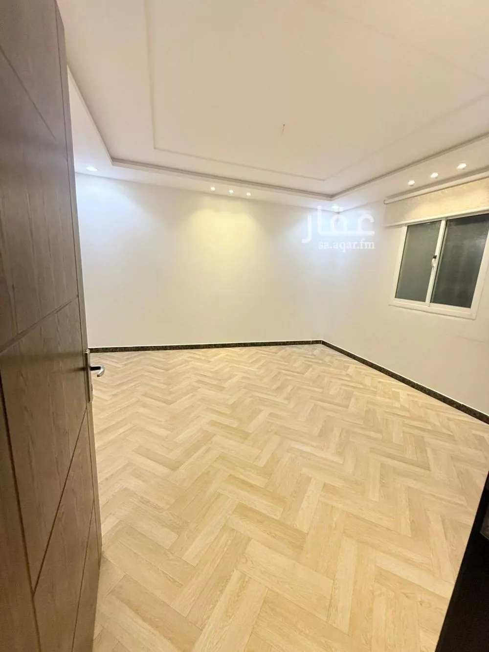 شقة 4 غرف في الرمال 2