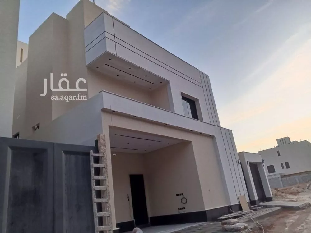 5 bedroom floor in Al Rimal 3