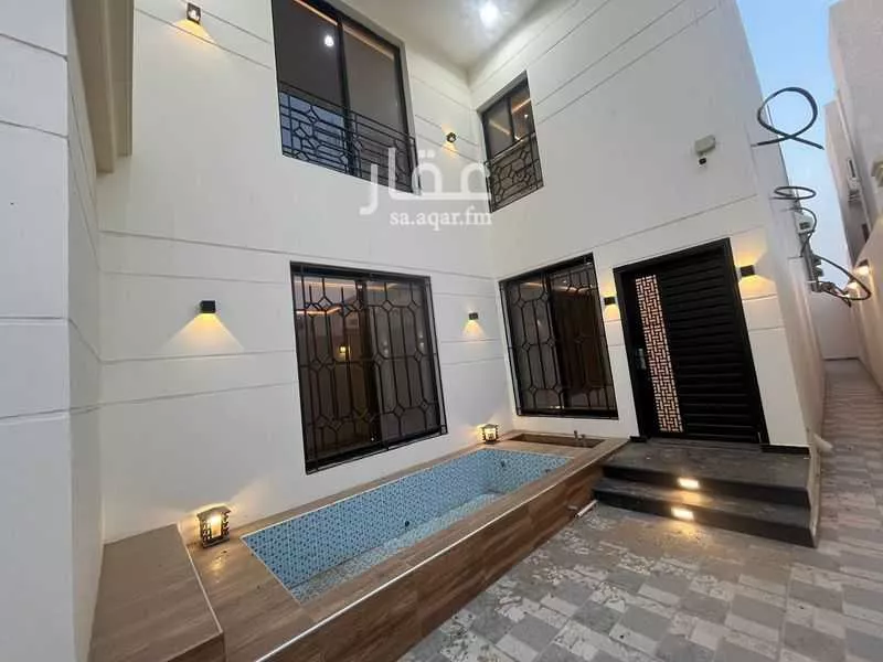 فيلا 5 غرف في الملك فهد 2