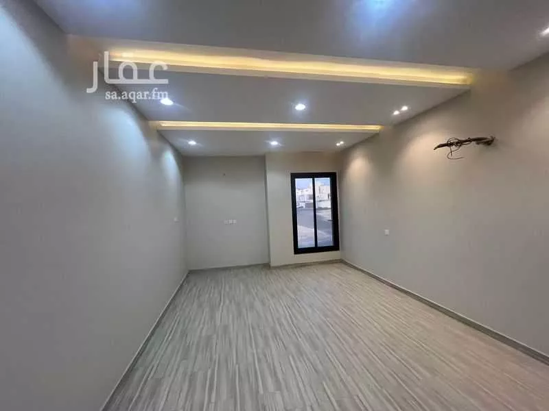 فيلا 5 غرف في الملك فهد 2