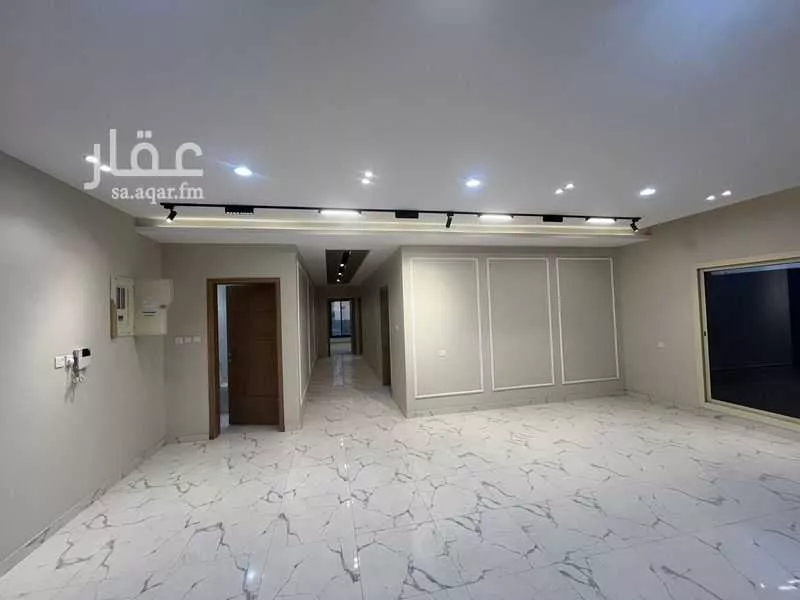 فيلا 5 غرف في الملك فهد 3