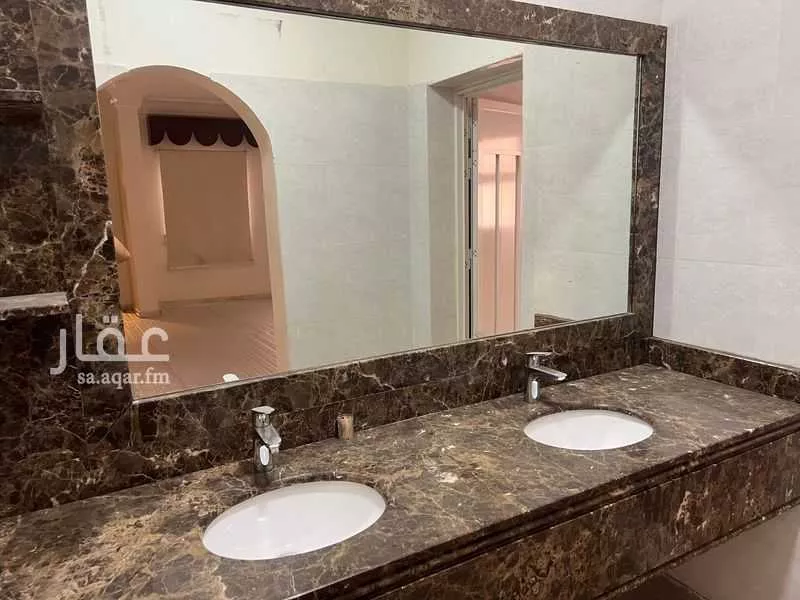 4 bedroom villa in Al Rakah Ash Shamaliyah 2