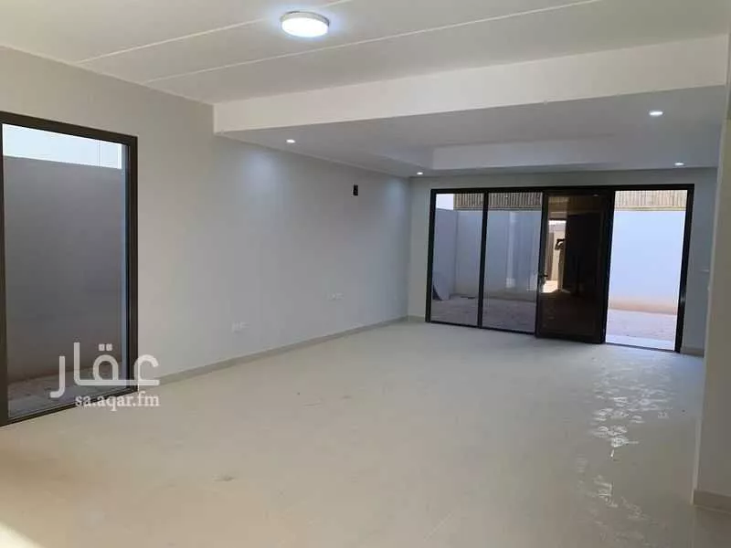 فيلا 4 غرف في الرياض 5