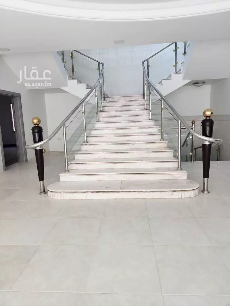 فيلا 10 غرف في الجزيرة 3