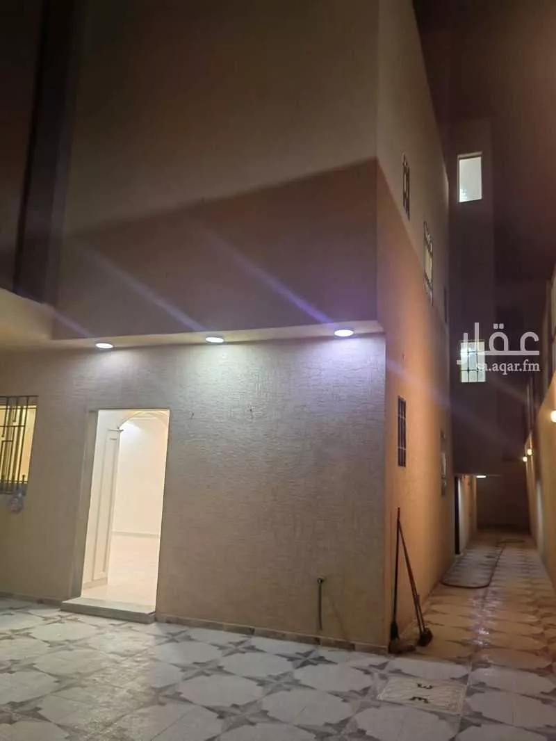 5 bedroom villa in Okaz 2