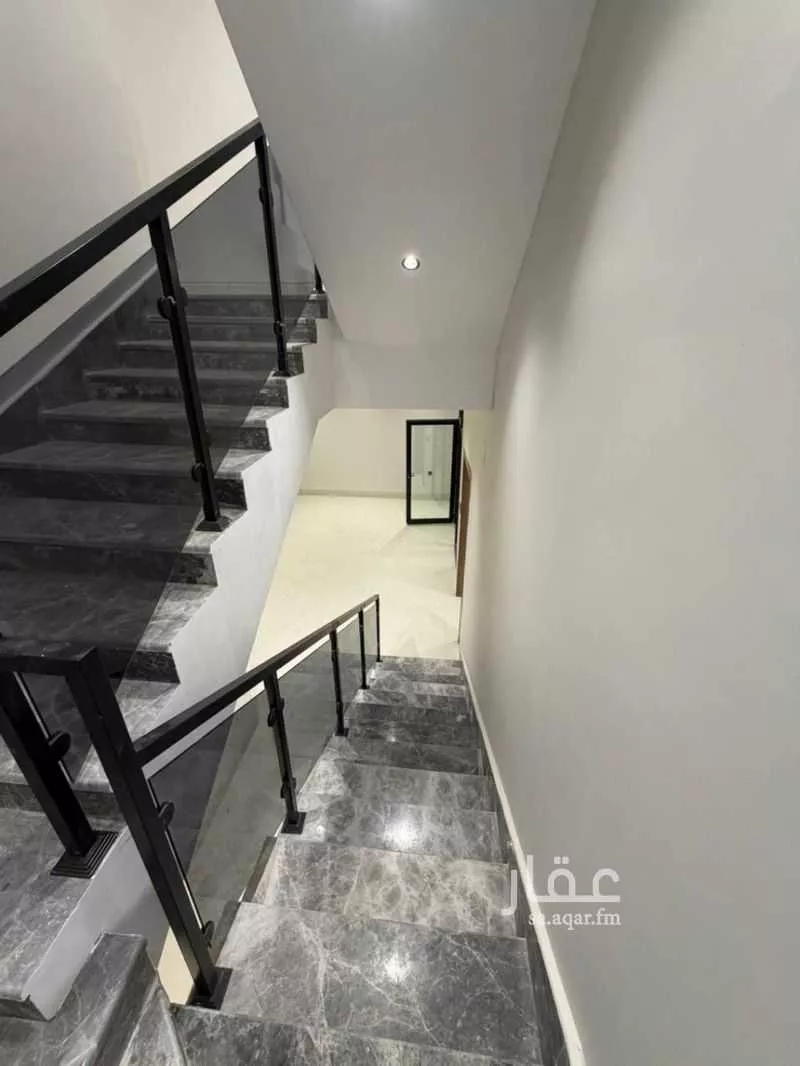 فيلا 4 غرف في الرمال 3