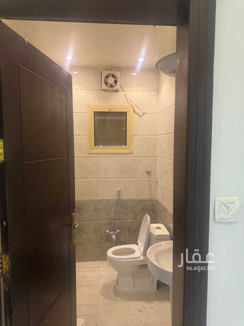 4 bedroom apartment in Qurtubah, Riyadh 13