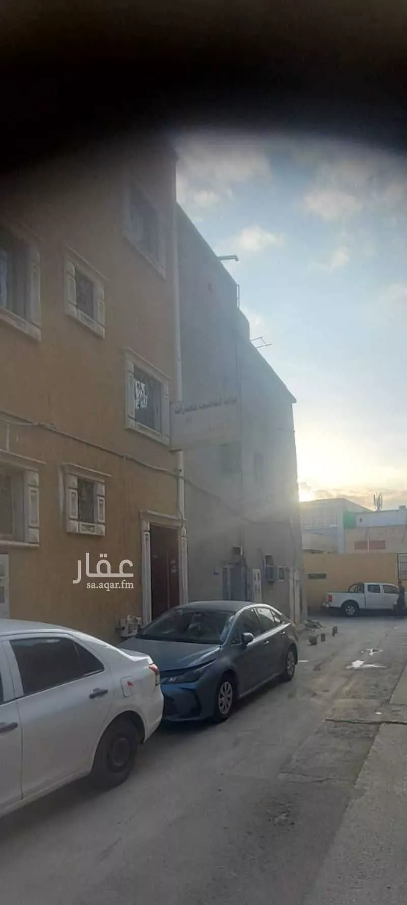 عمارة 100 م² في القري 3